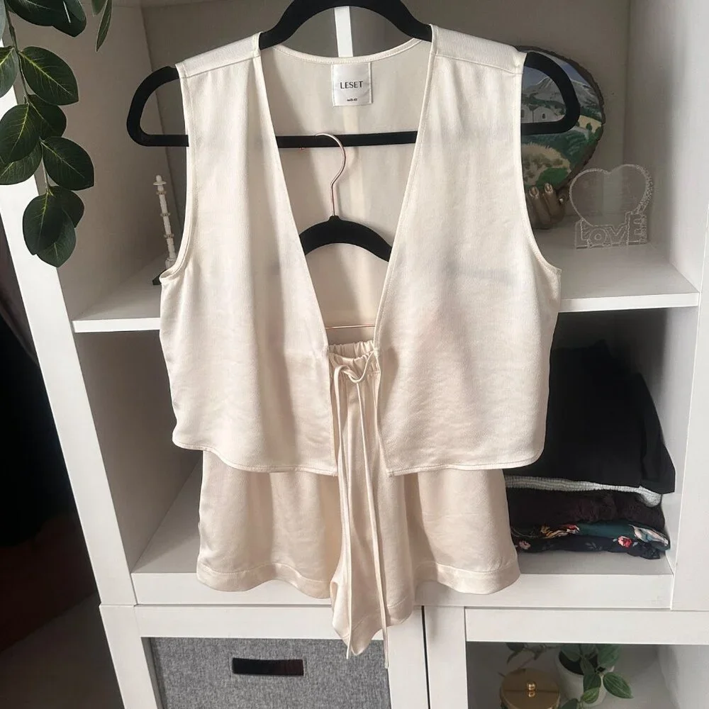 LESET Cream Satin Lounge Set Vest & Shorts XS Minimalist Luxe Sleepwear - Picture 8 of 8
